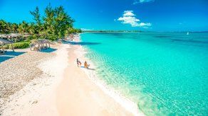 Barco a la deriva en Turks and Caicos