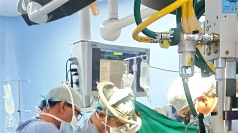Médicos panameños realizan primer trasplante exitoso de corazón en Panamá