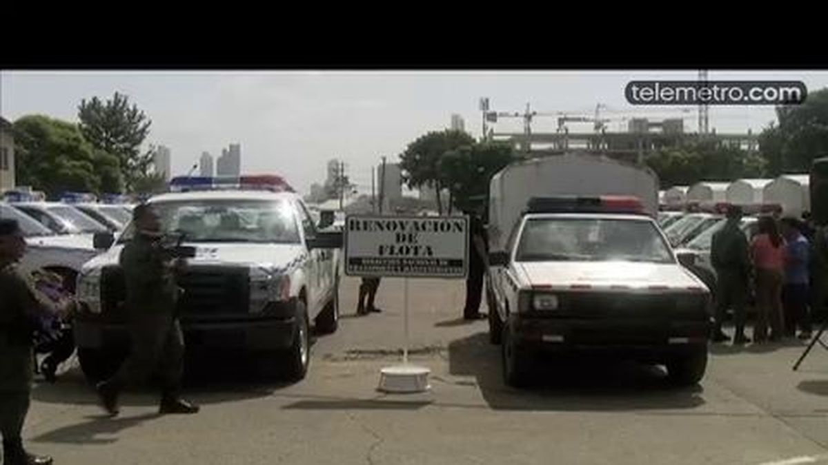 El nuevo coche patrulla de la Policía Nacional lee 400 matrículas por  minuto y graba el exterior y el interior del vehículo