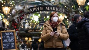 En Gran Bretaña, los casos de ómicron se duplican cada dos a tres días.