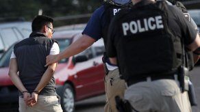 ICE persigue a inmigrantes sin papeles