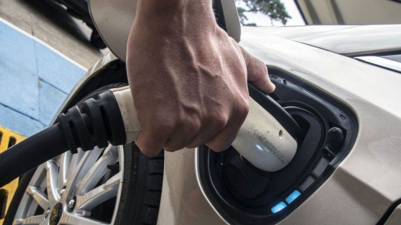Costa Rica anuncia instalación de red de carga para vehículos eléctricos