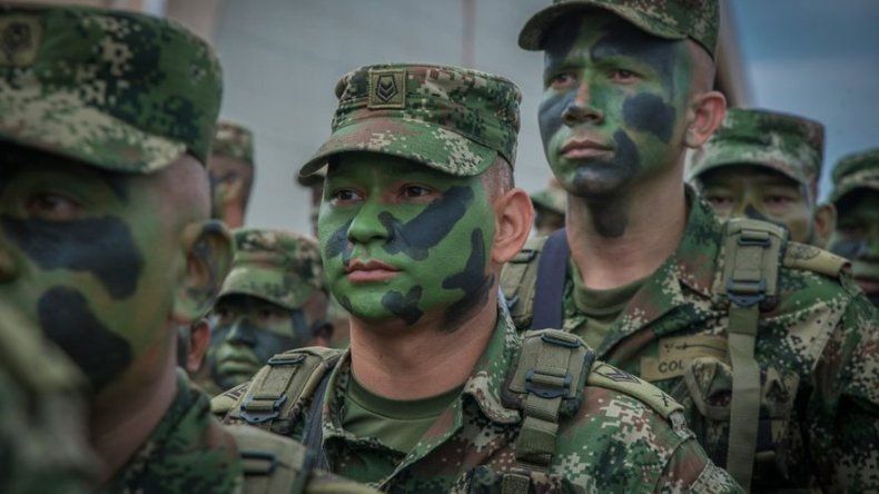 Capturan a 12 militares colombianos como parte de purga por corrupción