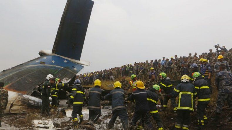Choque en Nepal siguió a una confusión sobre ruta del avión