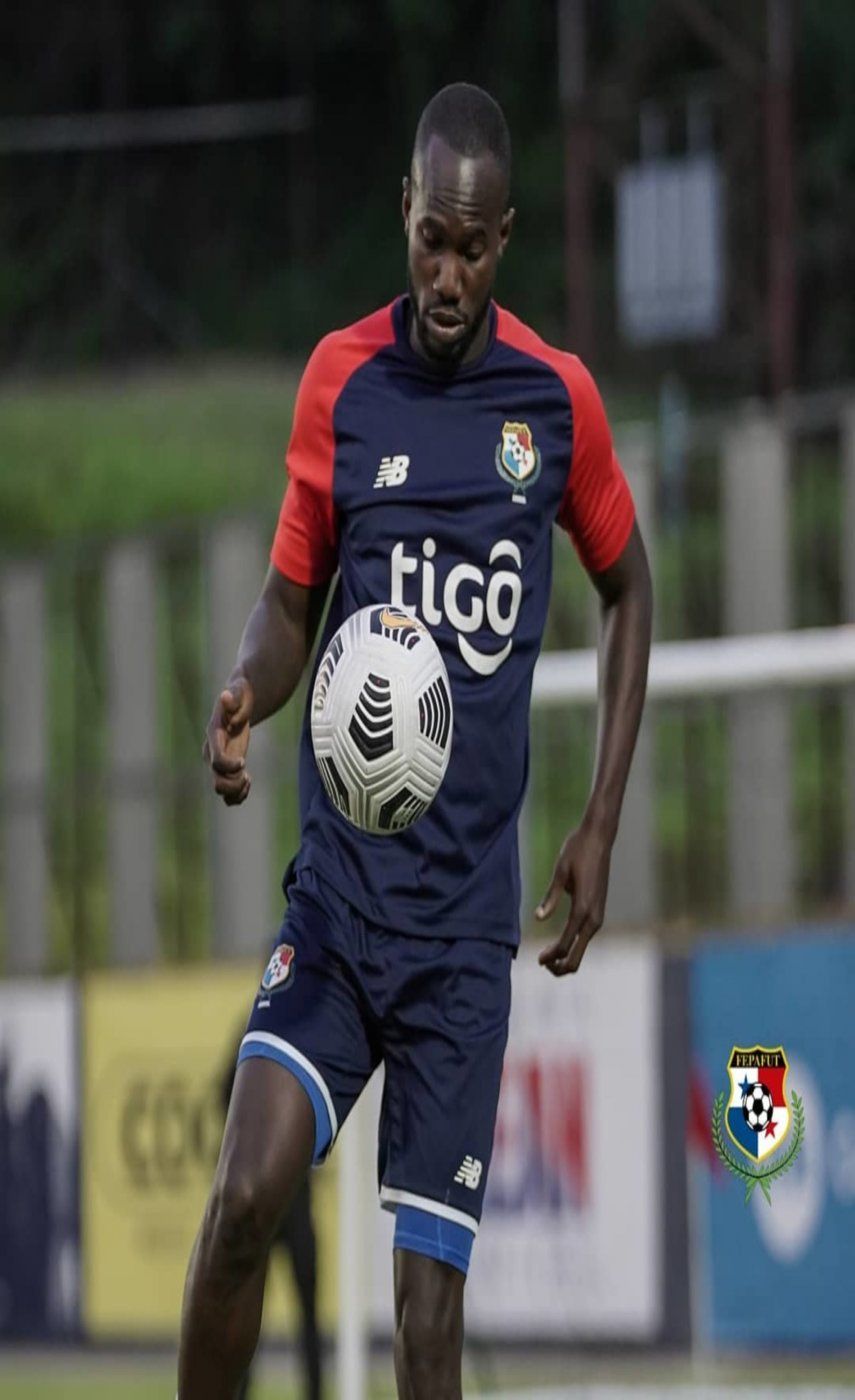 Se esperan los goles de Cecilio Waterman en las eliminatorias rumbo a Catar 2022.