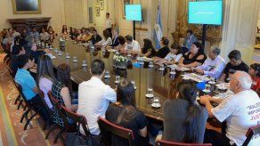 Macri recibe a familiares de tragedia ferroviaria en sexto aniversario