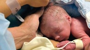 Nace primer bebé de útero trasplantado