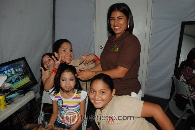Maquillaje y vestuario de los trovadores
