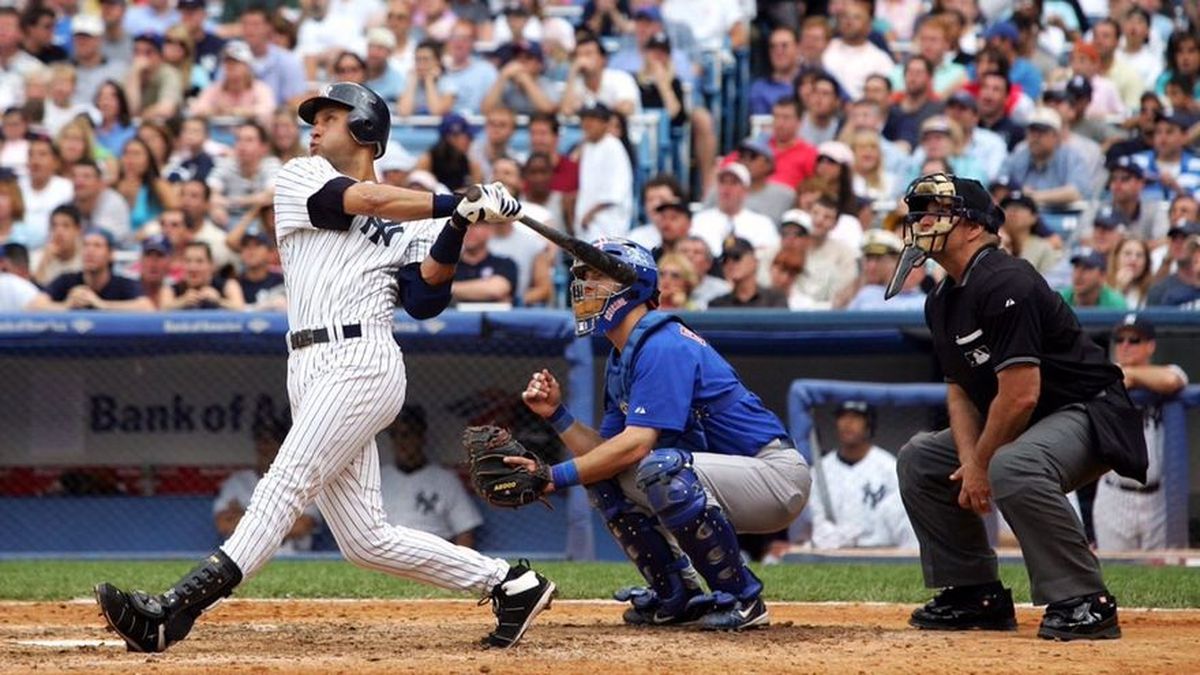 Los Yankees retiraron el número 2 del Capitán Derek Jeter