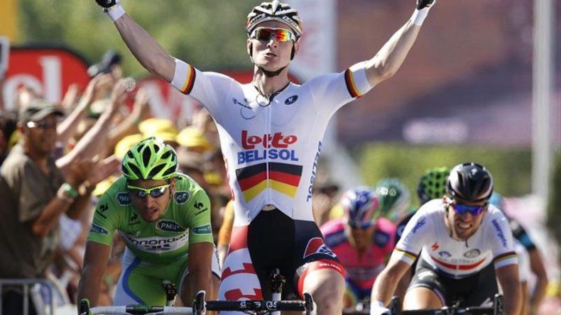 Greipel golpea de nuevo y recupera el maillot rojo