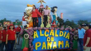 Con éxito culminó el gran desfile Un sueño de Navidad
