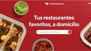 Los políticos buscan regular la industria y los dueños de los restaurantes acusan a empresas como DoorDash, Grubhub y Uber Eats de aprovecharse de la situación y hacen esfuerzos por prescindir de ellas.
