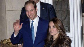 Prensa inglesa se enoja con los duques de Cambridge