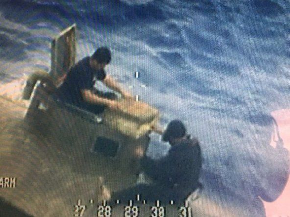 Hallan cocaína en semisumergible cerca de islas Galápagos