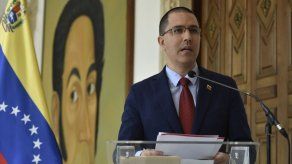Canciller venezolano dice que sanción impuesta por EEUU le da más fuerza
