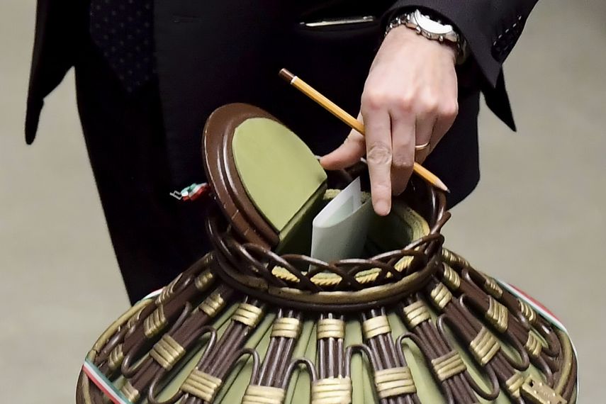 Al comienzo del quinto día de votación