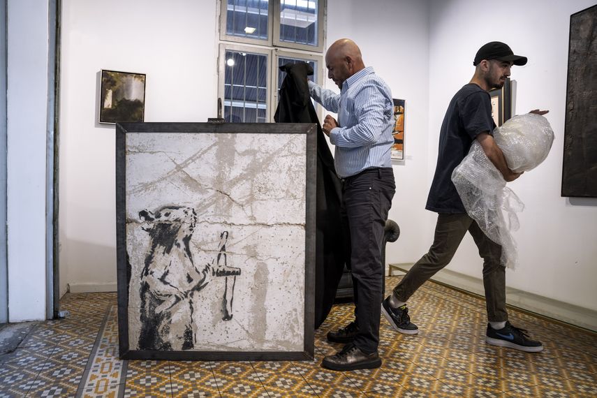 Grafiti de Banksy en Cisjordania reaparece en Tel Aviv