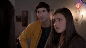 Juan Esteban y Luisa hablan con Laura.