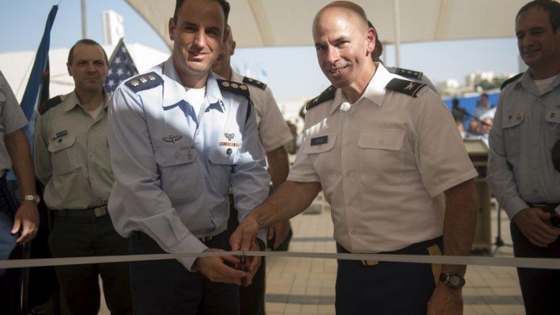 Se establece en Israel la primera base militar norteamericana permanente