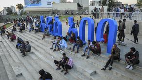 PVH Corp. dijo que cerrará sus instalaciones después de que se interrumpiera una venta por la situación cada vez más intensa en Etiopía, pero agregó que sigue comprometido con sus socios de manufactura en el parque Hawassa.