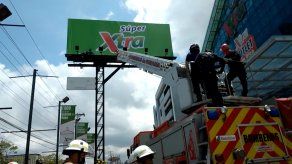 El trabajador contaba con equipo de seguridad, en este caso arnés.