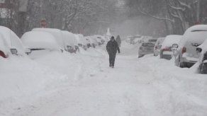 Una fuerte tormenta de nieve paraliza el este de Canadá