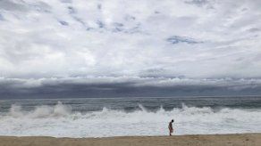 El huracán Bud rápidamente se debilita a tormenta tropical