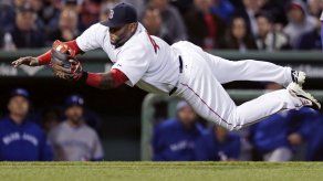 Sandoval logra jonrón y gran atrapada