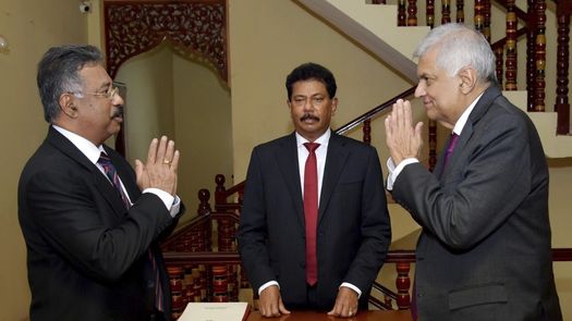 Tras la renuncia de Gotabaya Rajapaksa, aumentaba la presión sobre el primer ministro Ranil Wickremesinghe.