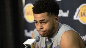 El novato Russell agrava la crisis de imagen y credibilidad de Lakers