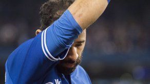 Azulejos presentarían ofertas a Bautista y Encarnación