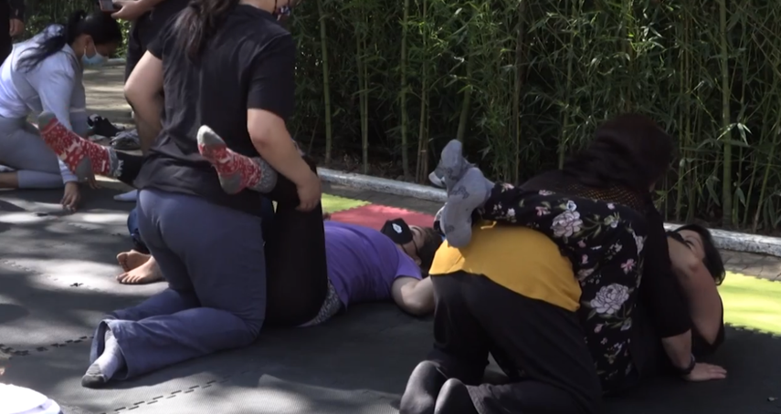 Práctica para perfeccionar la defensa personal.