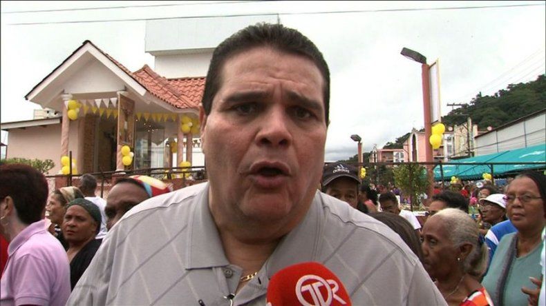 Chello reaparece y asegura que apoyará al candidato a contralor del PRD
