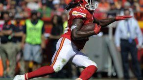 Jamaal Charles firma por 1 año con los Broncos