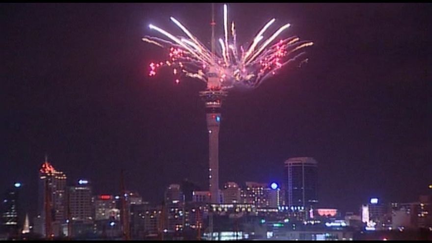 Espectáculo de fuegos artificiales en Auckland para recibir el 2016