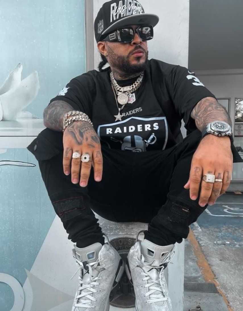 ¡Viene algo viral! Mr. Saik revela sencillo con frase de Shakira