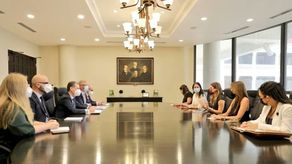 Reunión sobre cooperación bilateral y desafíos regionales entre Panamá y la Unión Europea.