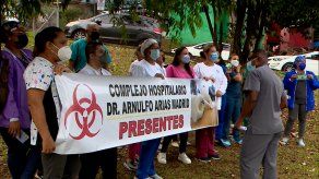 Autoridades analizan alternativas para llegar a acuerdo con técnicos asistentes de laboratorio