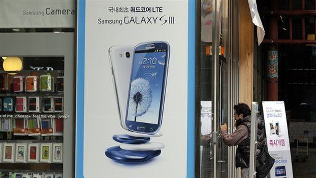 Samsung vende 100 millones de teléfonos Galaxy S