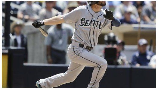 Franklin pega sus primeros 2 jonrones en MLB