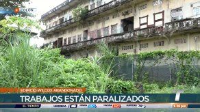 Colonenses analizan opciones ante los retrasos en la remodelación de la Casa Wilcox