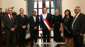 Comitiva notifica al presidente Varela sobre instalación de la Asamblea