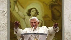 Papa ofrece su bendición desde Castel Gandolfo