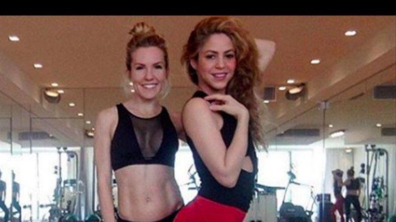 Shakira posa sin una gota de maquillaje y al natural en Instagram