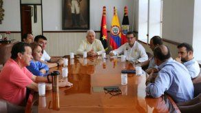 Alcalde colombiano pide ayudar a comercio fronterizo ante medidas venezolanas