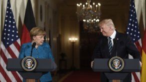 Trump y Merkel en gélida reunión evidenciaron amplias divergencias