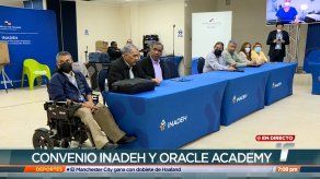 Inadeh firma memorando de entendimiento con Oracle Academy para ofrecer formación en tecnología