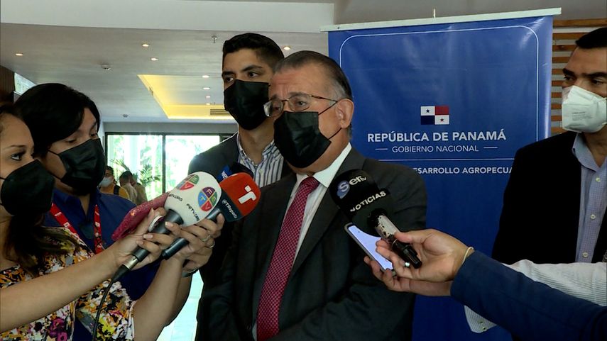 El ministro de Desarrollo Agropecuario de Panamá