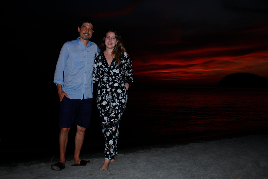 Alejandro Monteverde, director de 'Sonido a la libertad' y Sofia Merizalde, después del rodaje en Santa Marta, Colombia. Alejandro Monteverde, director de 'Sonido a la libertad' y Sofia Merizalde, después del rodaje en Santa Marta, Colombia.