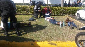 Detienen a tres implicados en robo de una clínica en Ave. Ancón Detienen a tres implicados en robo de una clínica en Ave. Ancón